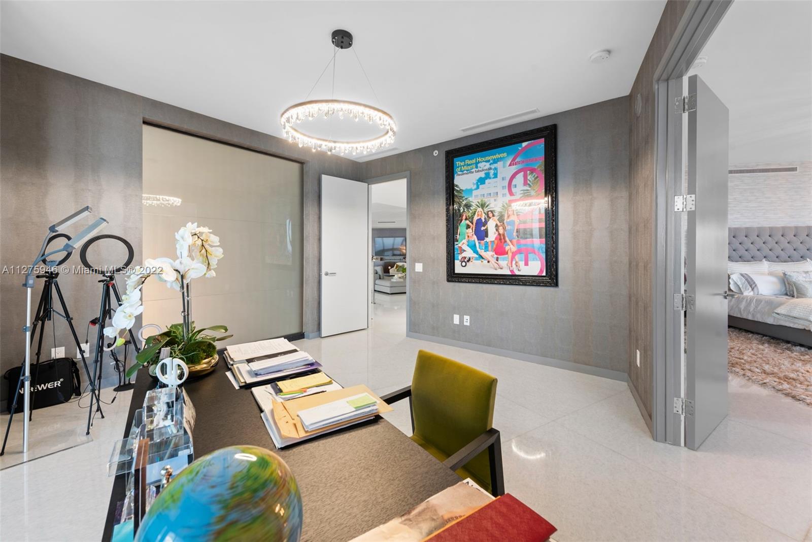 PORSCHE DESIGN TOWER - Residential