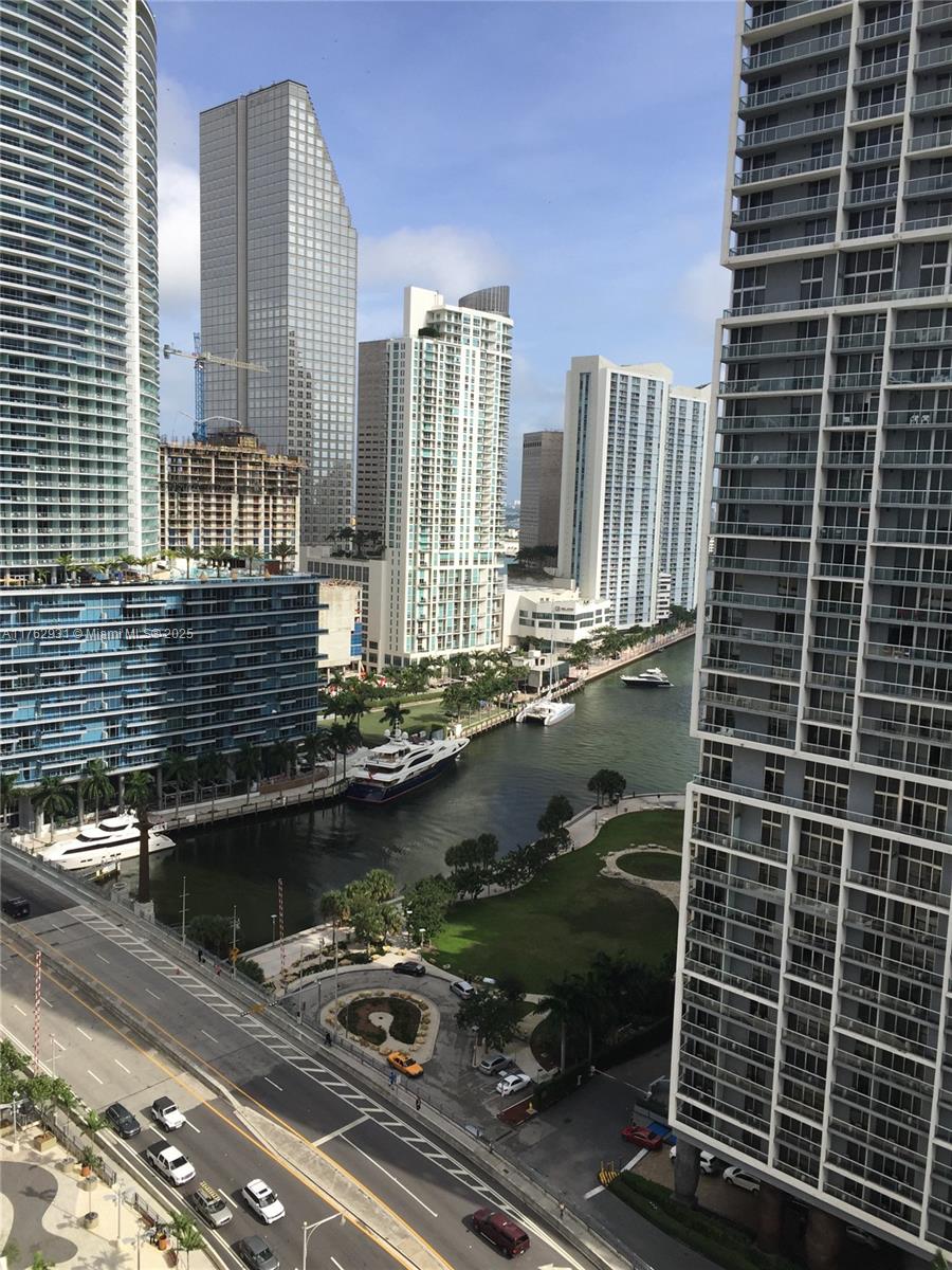 500 Brickell East Condo - Residential