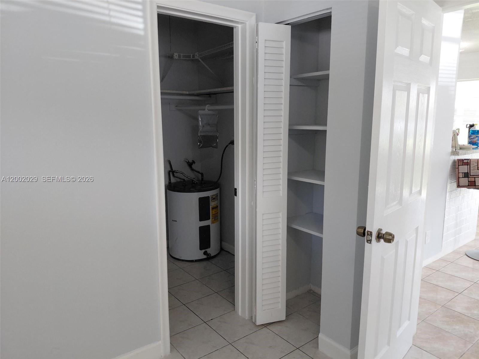 HIBISCUS GARDENS AMENDED - Residential Lease