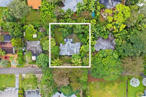 5942 SW 60th St South Miami FL 33143