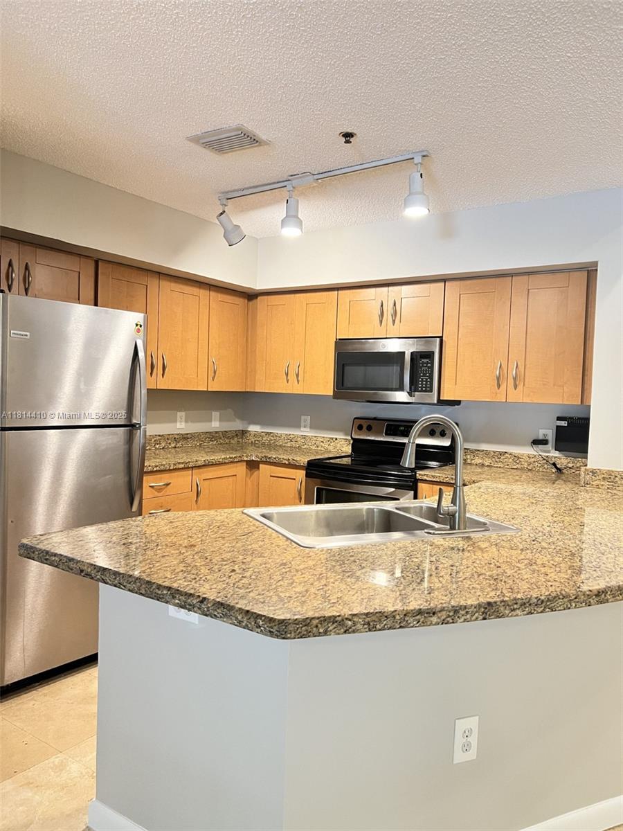 BOCAR CONDO - Residential Lease