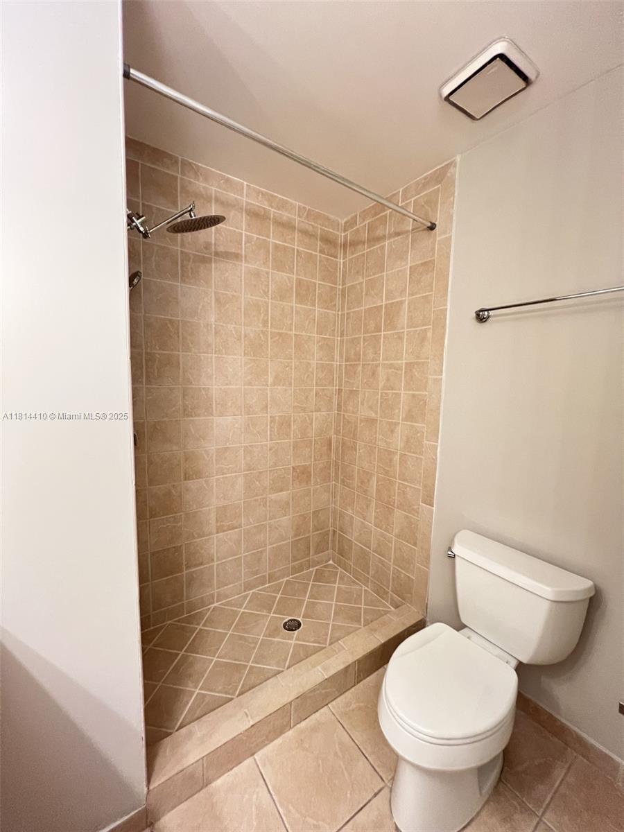 BOCAR CONDO - Residential Lease