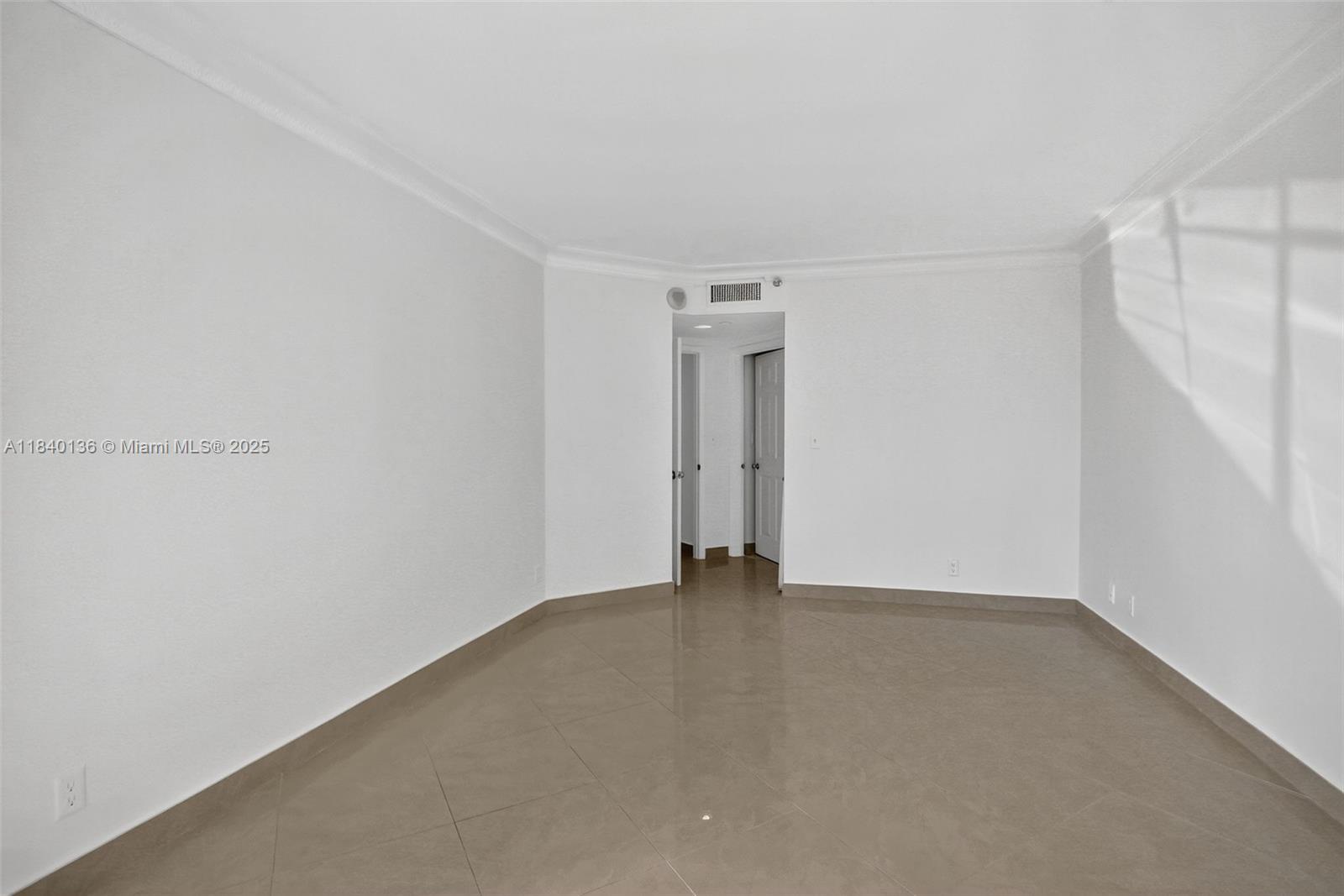 THE LANDMARK CONDO - Residential