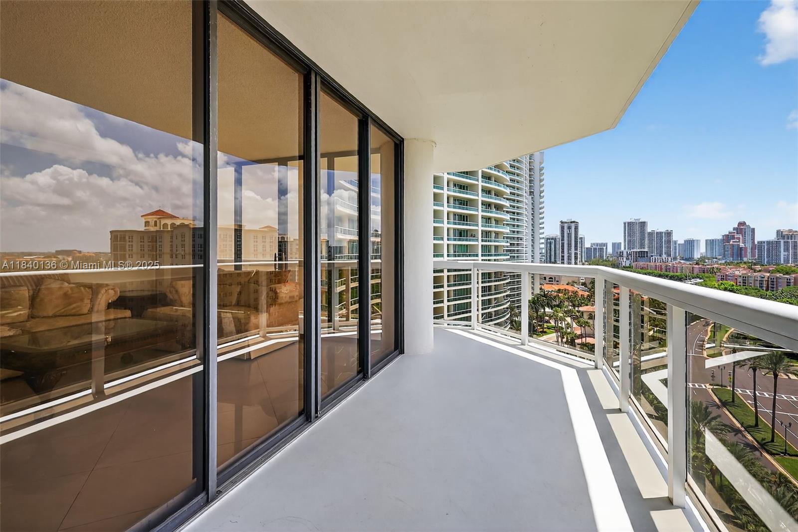 THE LANDMARK CONDO - Residential