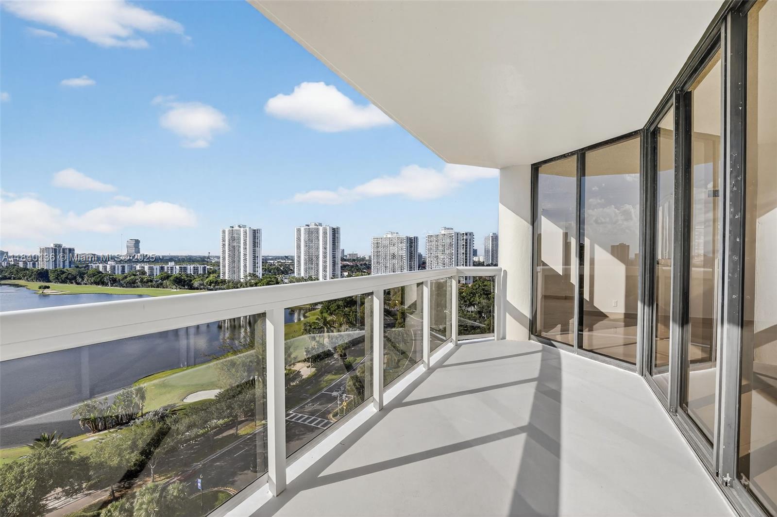 THE LANDMARK CONDO - Residential