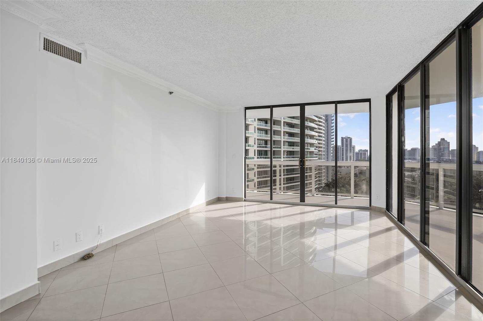 THE LANDMARK CONDO - Residential