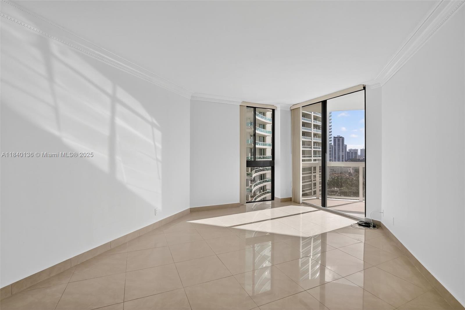 THE LANDMARK CONDO - Residential