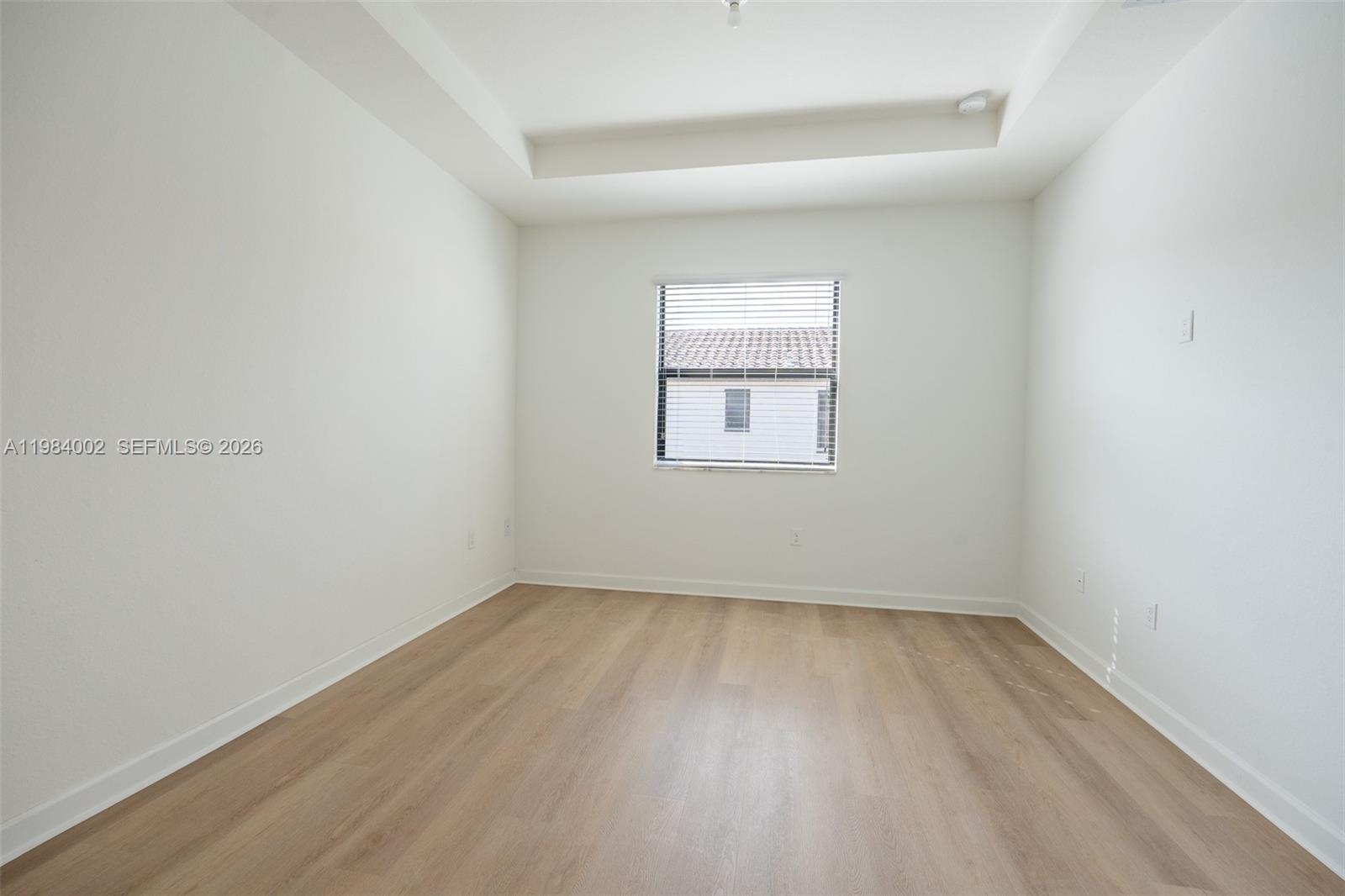 SILVER PALM RESIDENTIAL H - Residential Lease