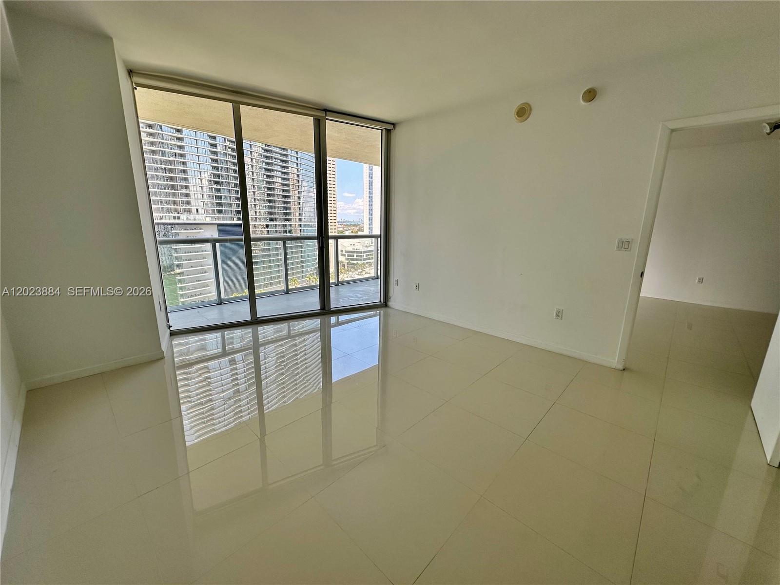ICON BRICKELL - Residential