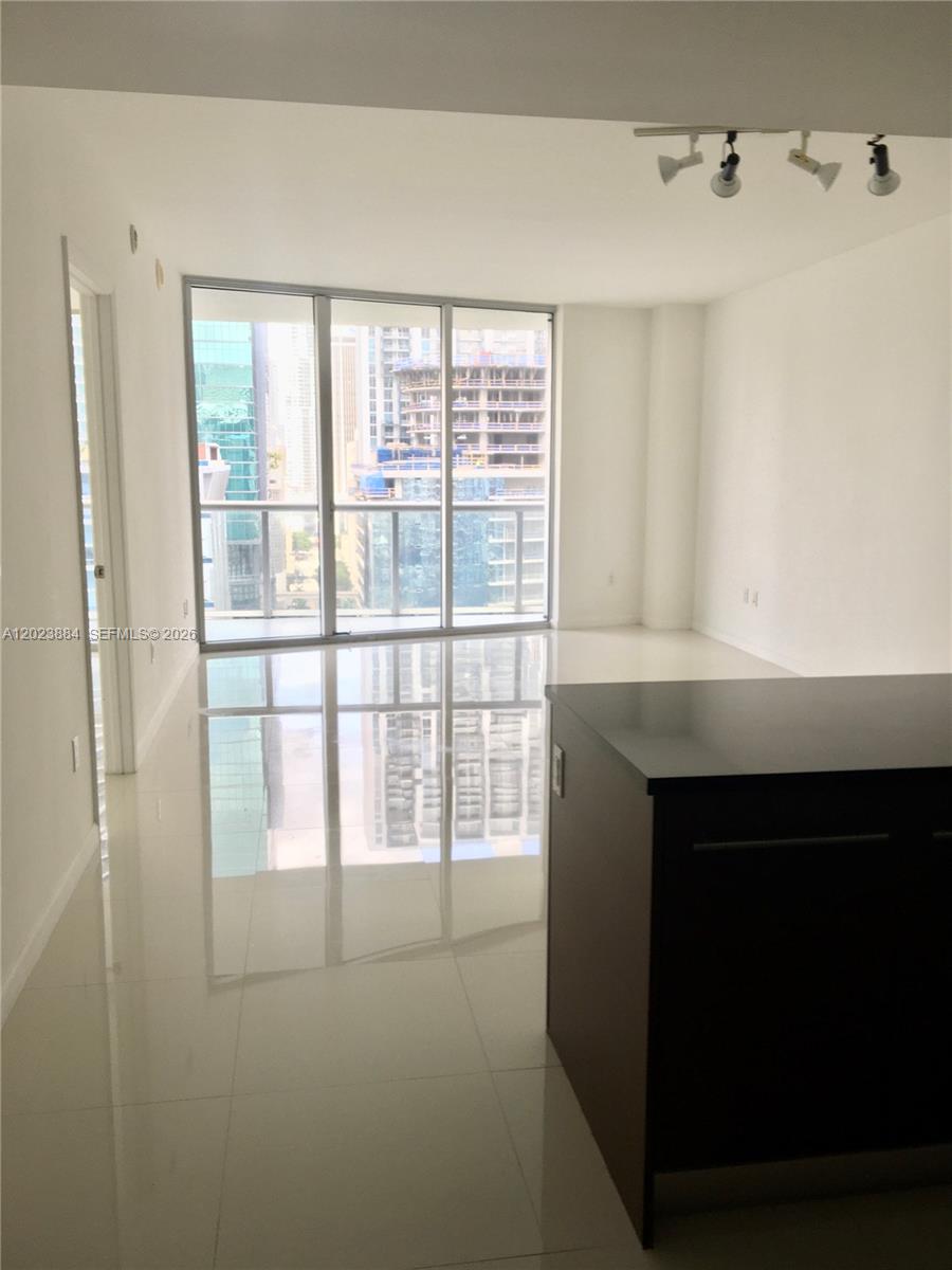 ICON BRICKELL - Residential