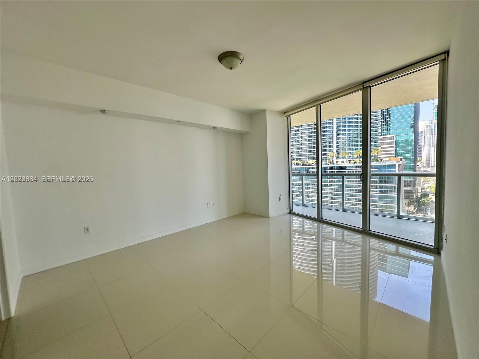 ICON BRICKELL - Residential