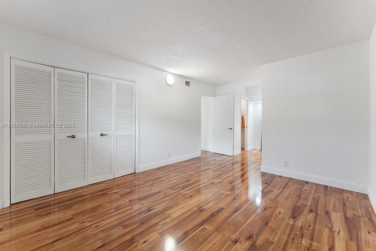 LAKE FOREST CONDO - Residential