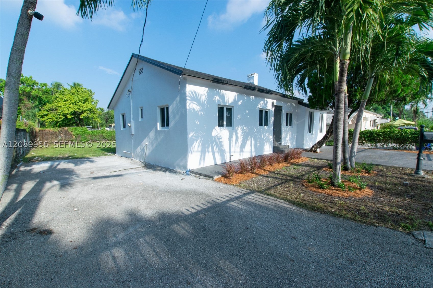 2324 NW 14th Ave