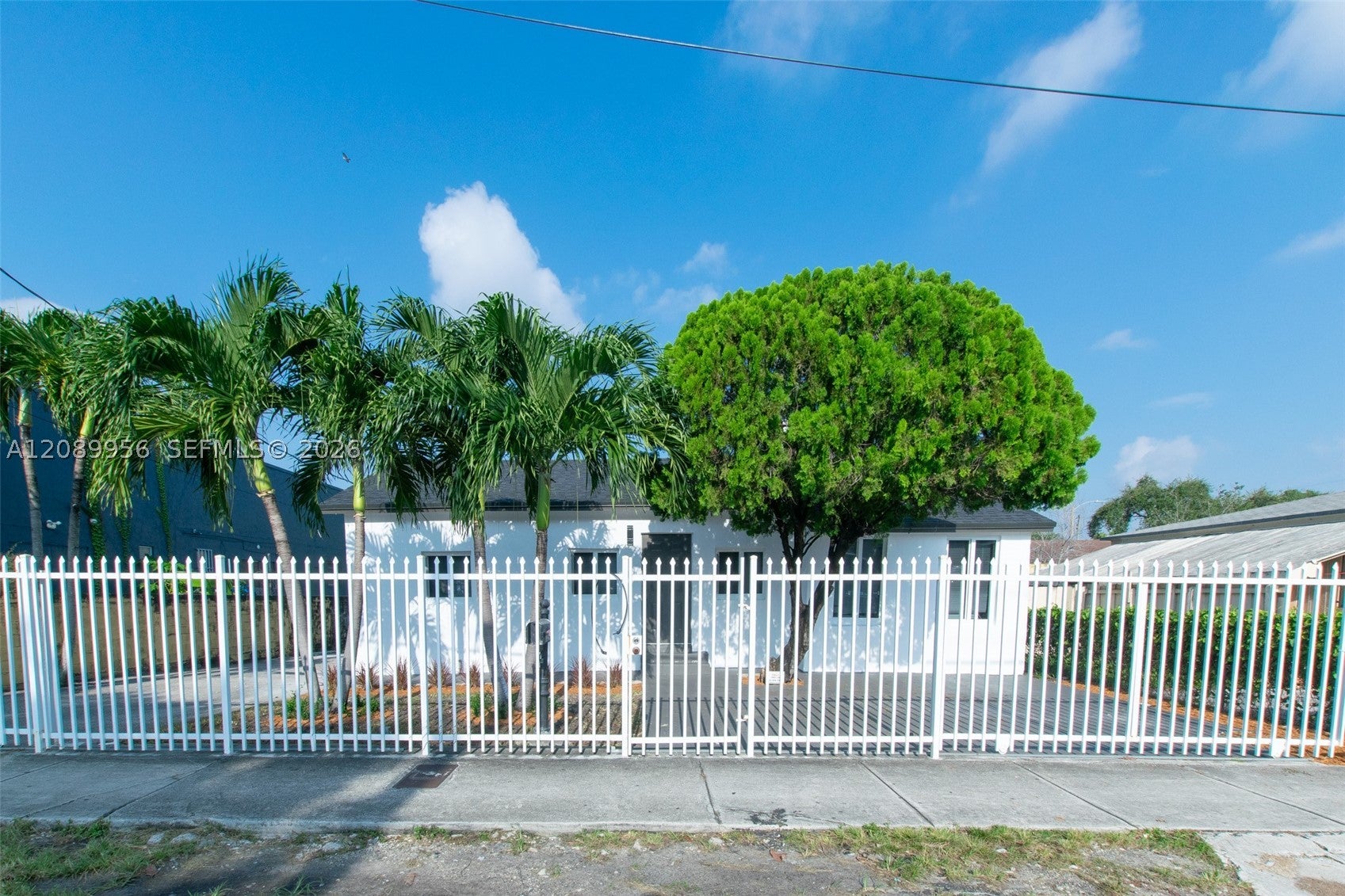 2324 NW 14th Ave