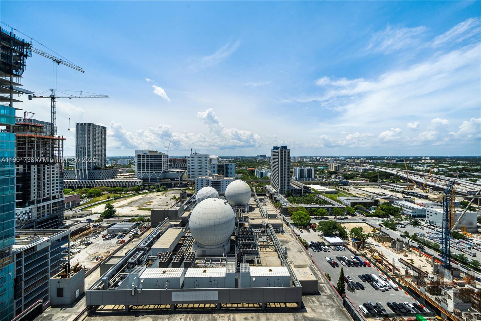 PARAMOUNT MIAMI WORLDCENT - Residential