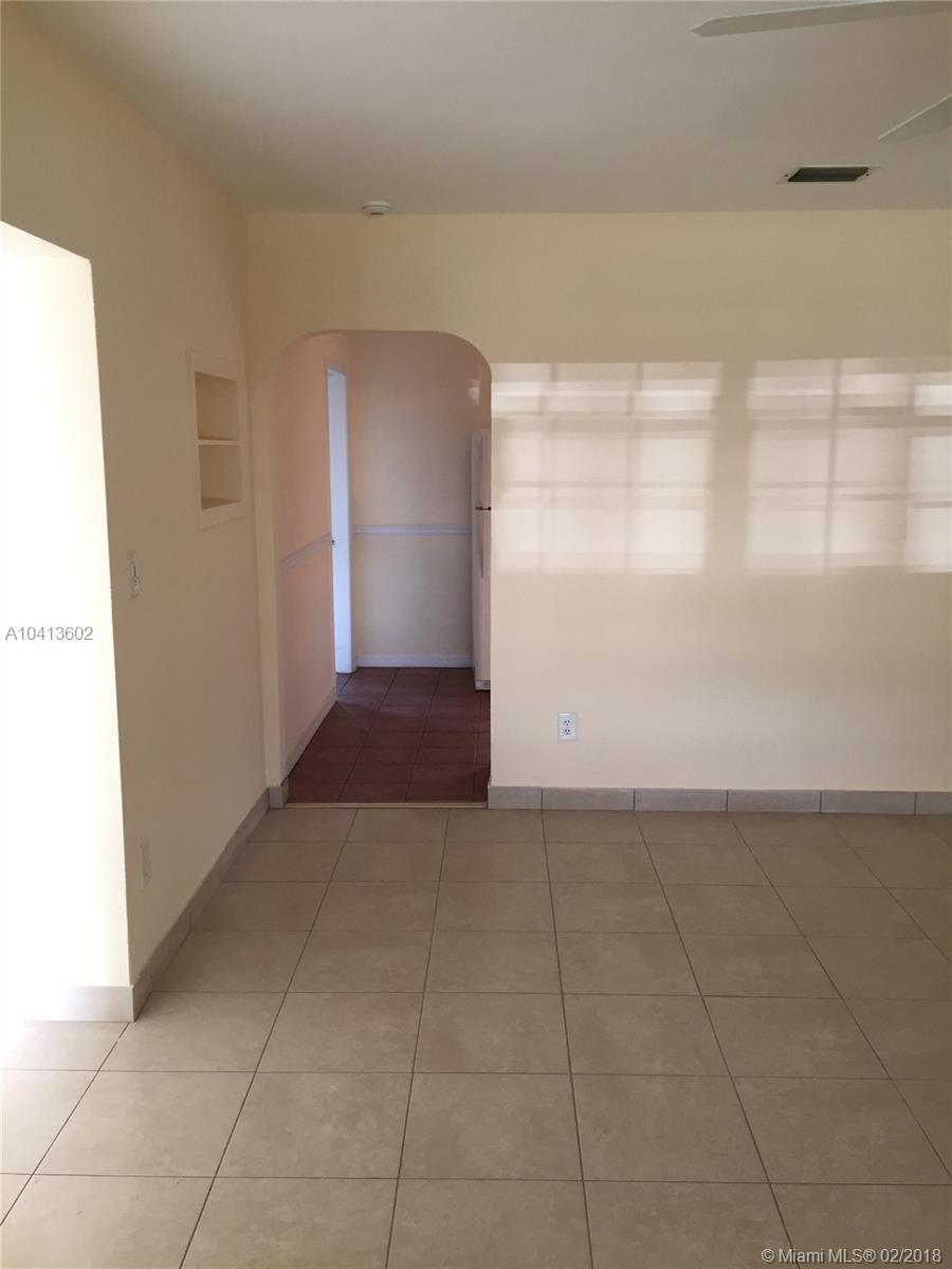 SUNSET PARK NO 3 - Residential Lease