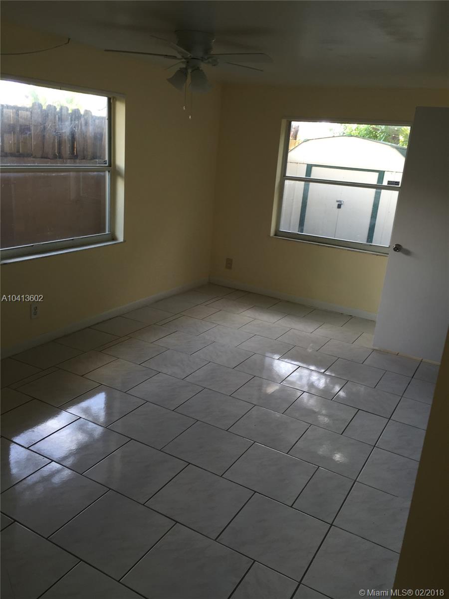 SUNSET PARK NO 3 - Residential Lease