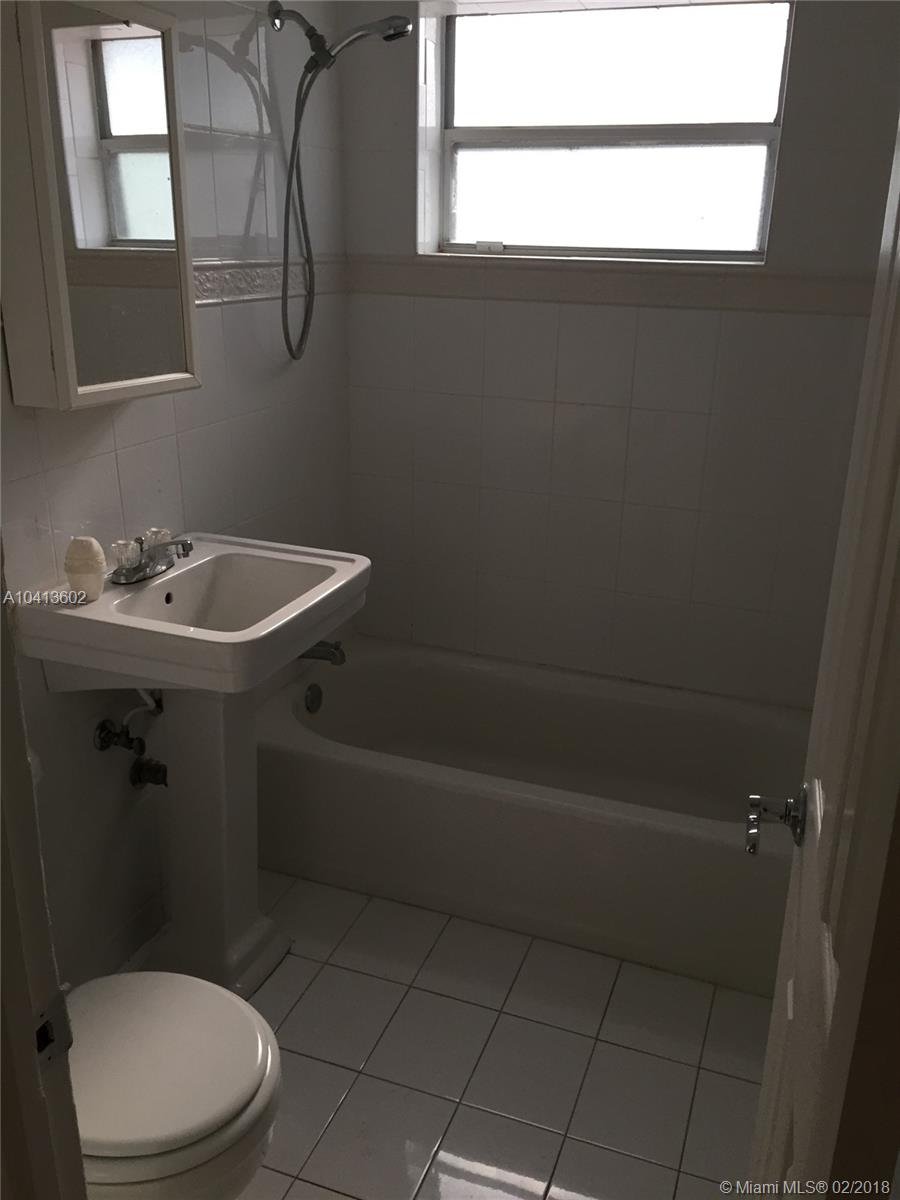 SUNSET PARK NO 3 - Residential Lease