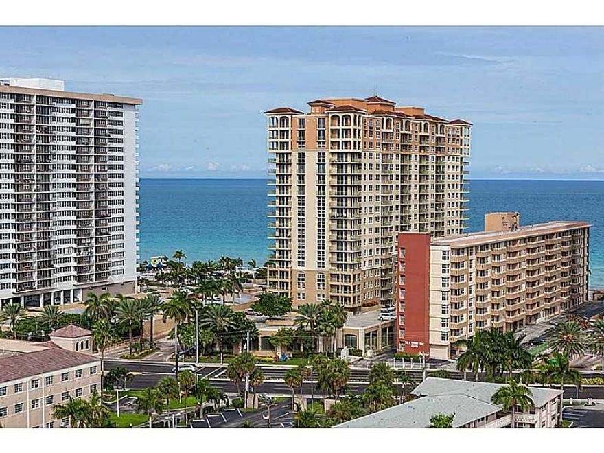 HUGE OPPORTUNITY TO OWN A PENTHOUSE AT THE CLIFTON, BEST PRICED UNIT IN THE BUILDING. BEAUTIFUL WATER VIEWS FROM EVERY ROOM. ADD YOUR TOUCH TO MAKE THIS UNIT SPECTACULAR! CALL FOR A PRIVATE SHOWING TODAY!