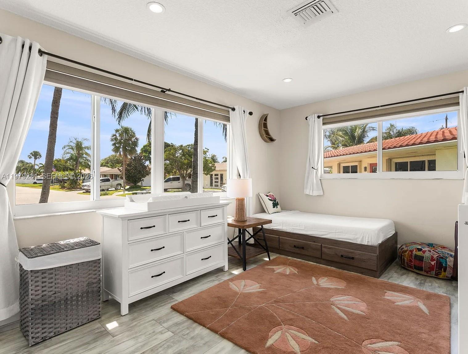 LIGHTHOUSE POINT 6TH SEC - Residential