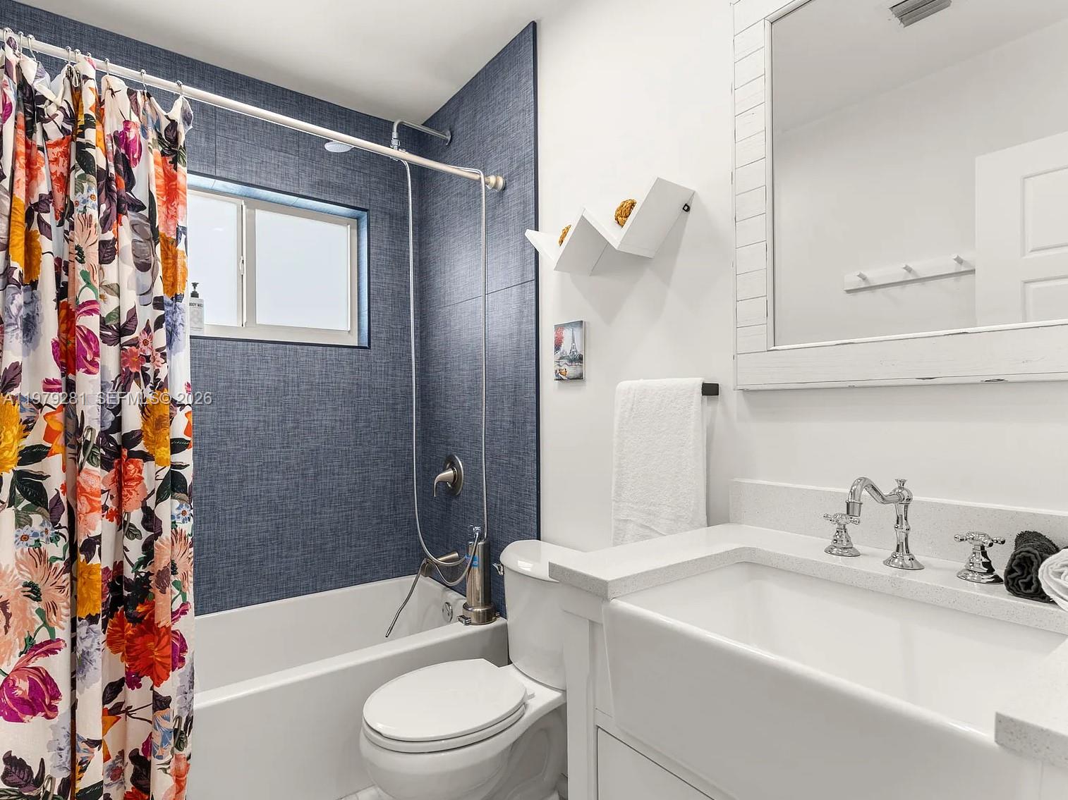 LIGHTHOUSE POINT 6TH SEC - Residential