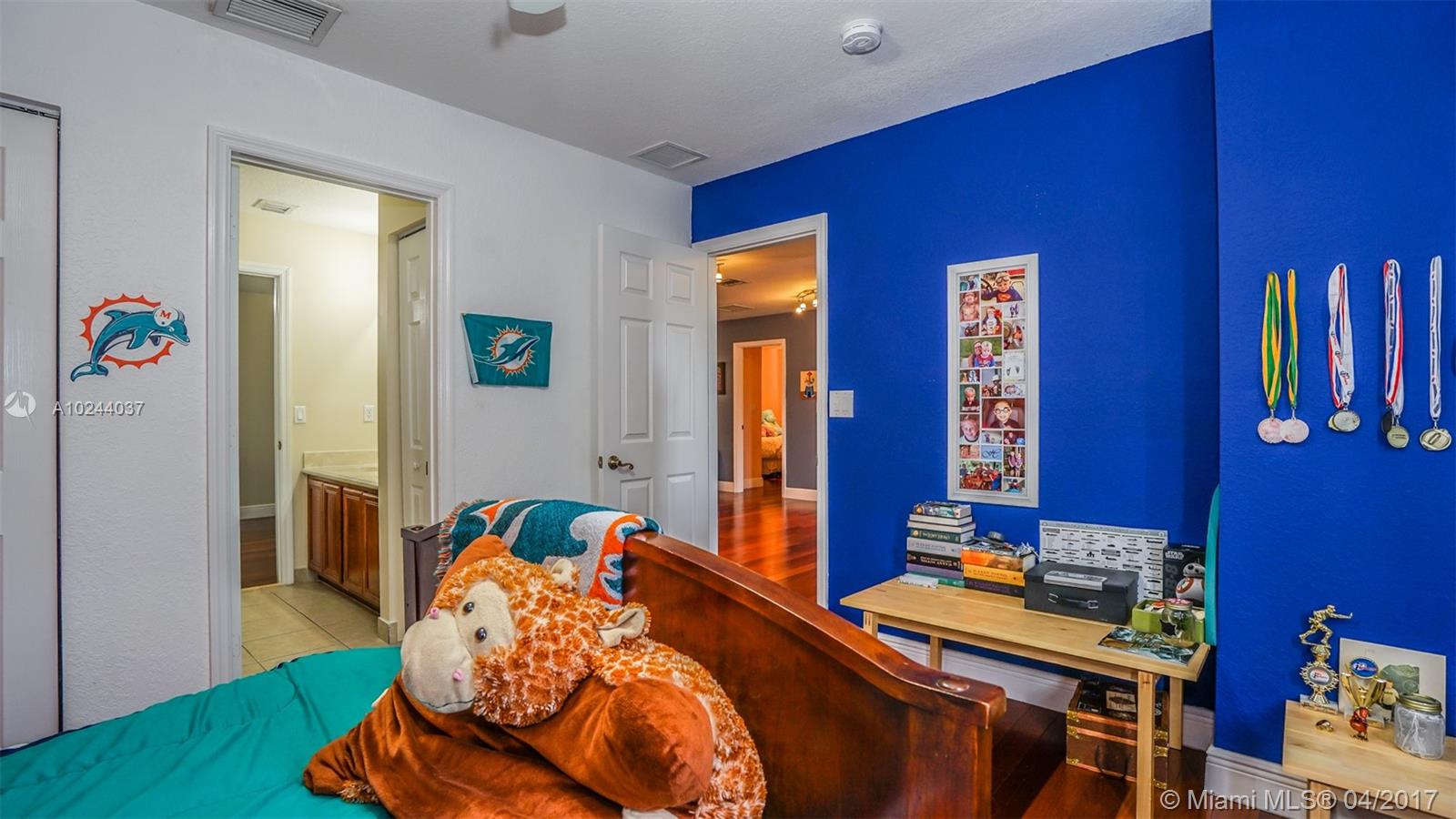 ISLES AT WESTON - Residential Lease