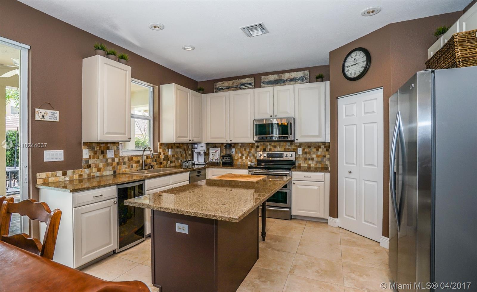 ISLES AT WESTON - Residential Lease