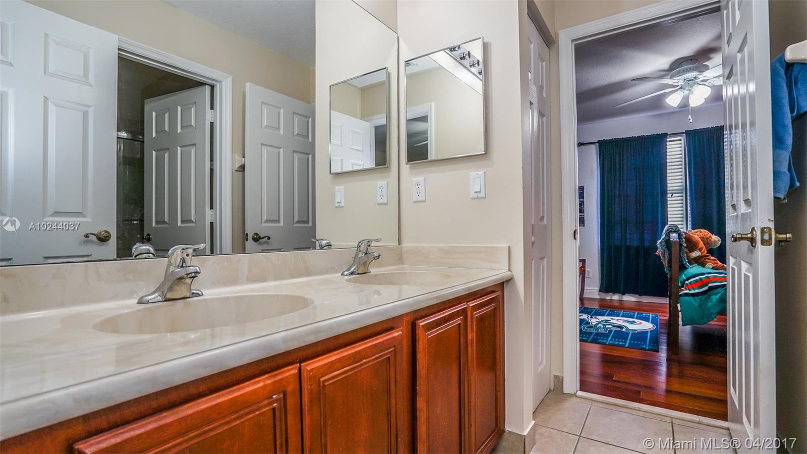 ISLES AT WESTON - Residential Lease