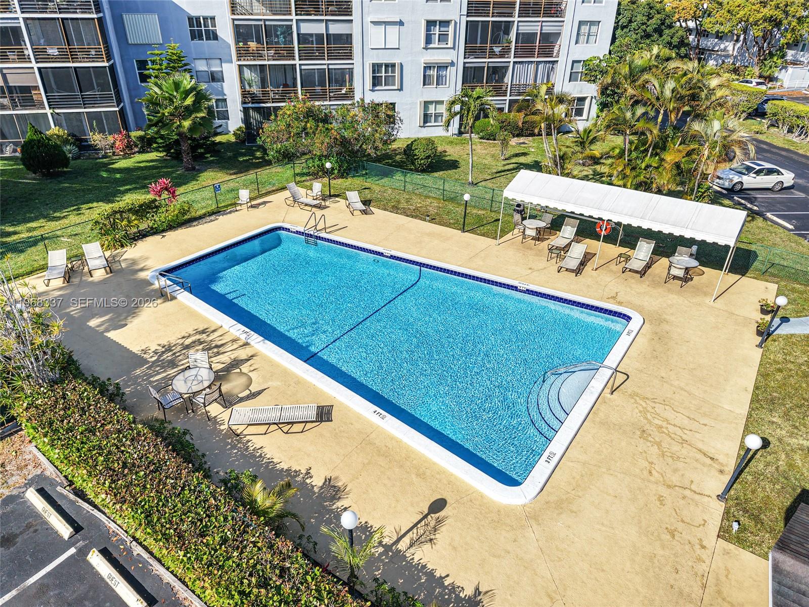 ROYAL PARK CONDO - Residential