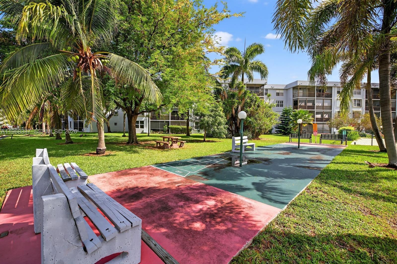 ROYAL PARK CONDO - Residential