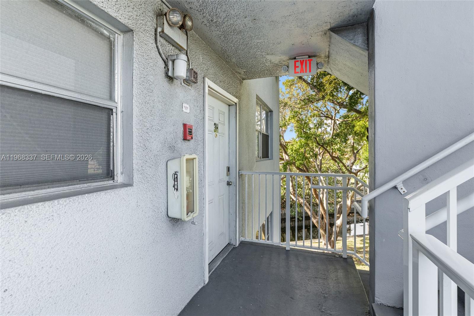 ROYAL PARK CONDO - Residential