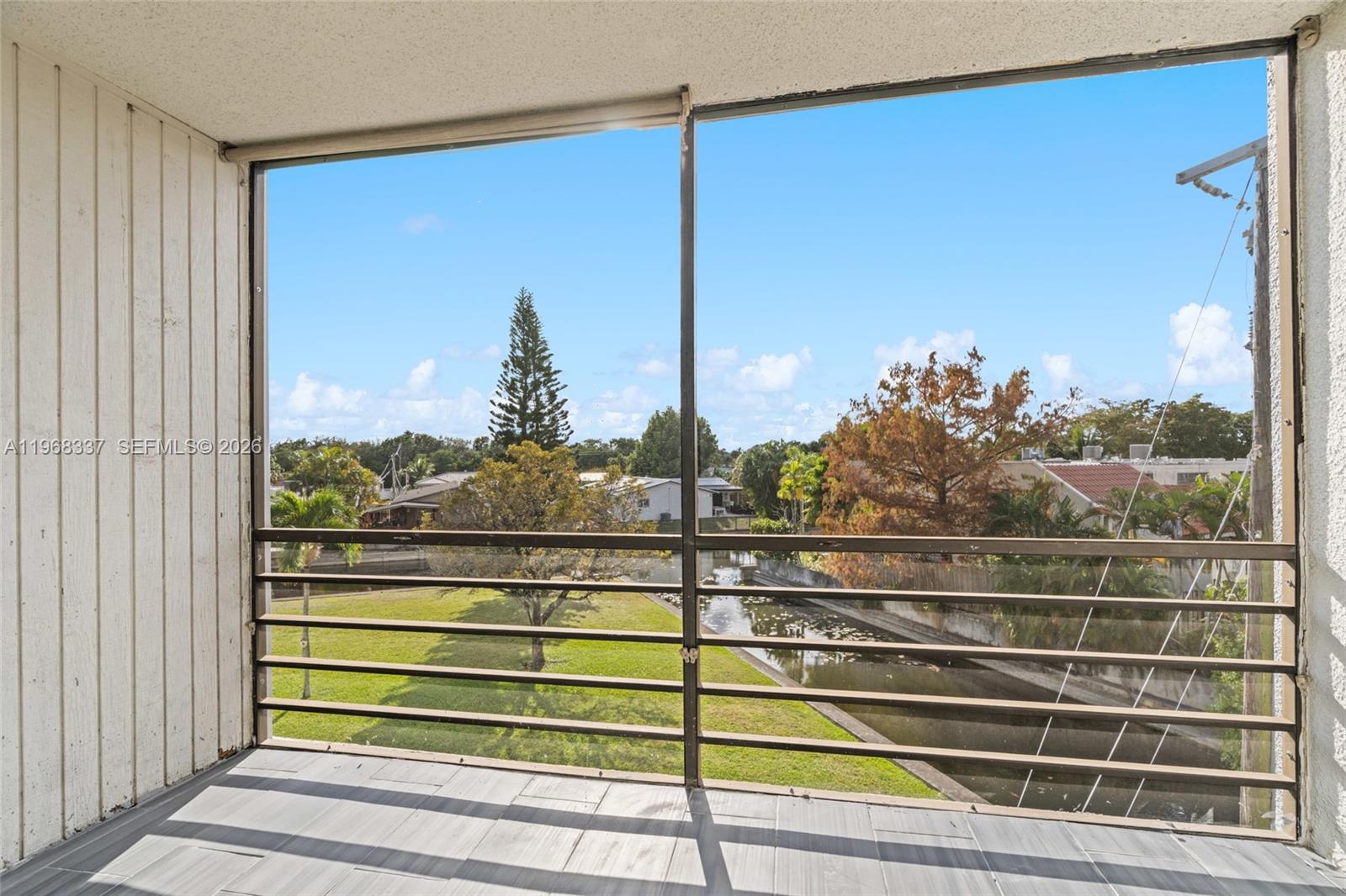 ROYAL PARK CONDO - Residential