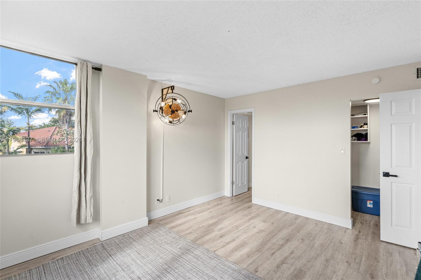 ROYAL PARK CONDO - Residential