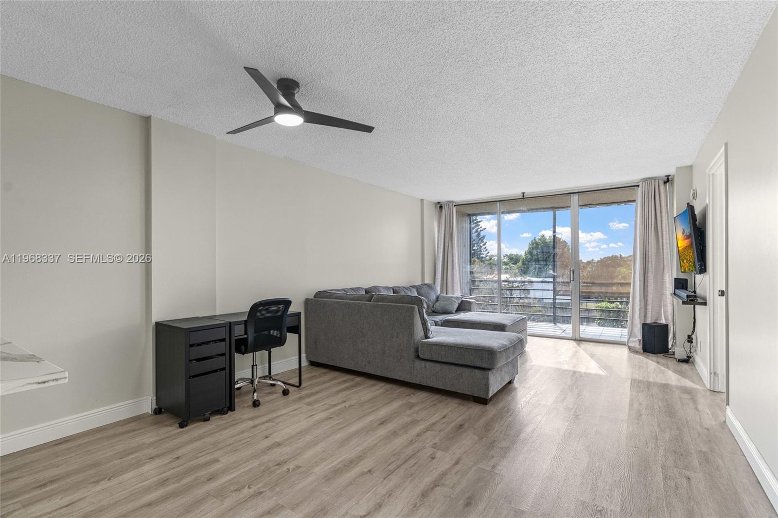 ROYAL PARK CONDO - Residential