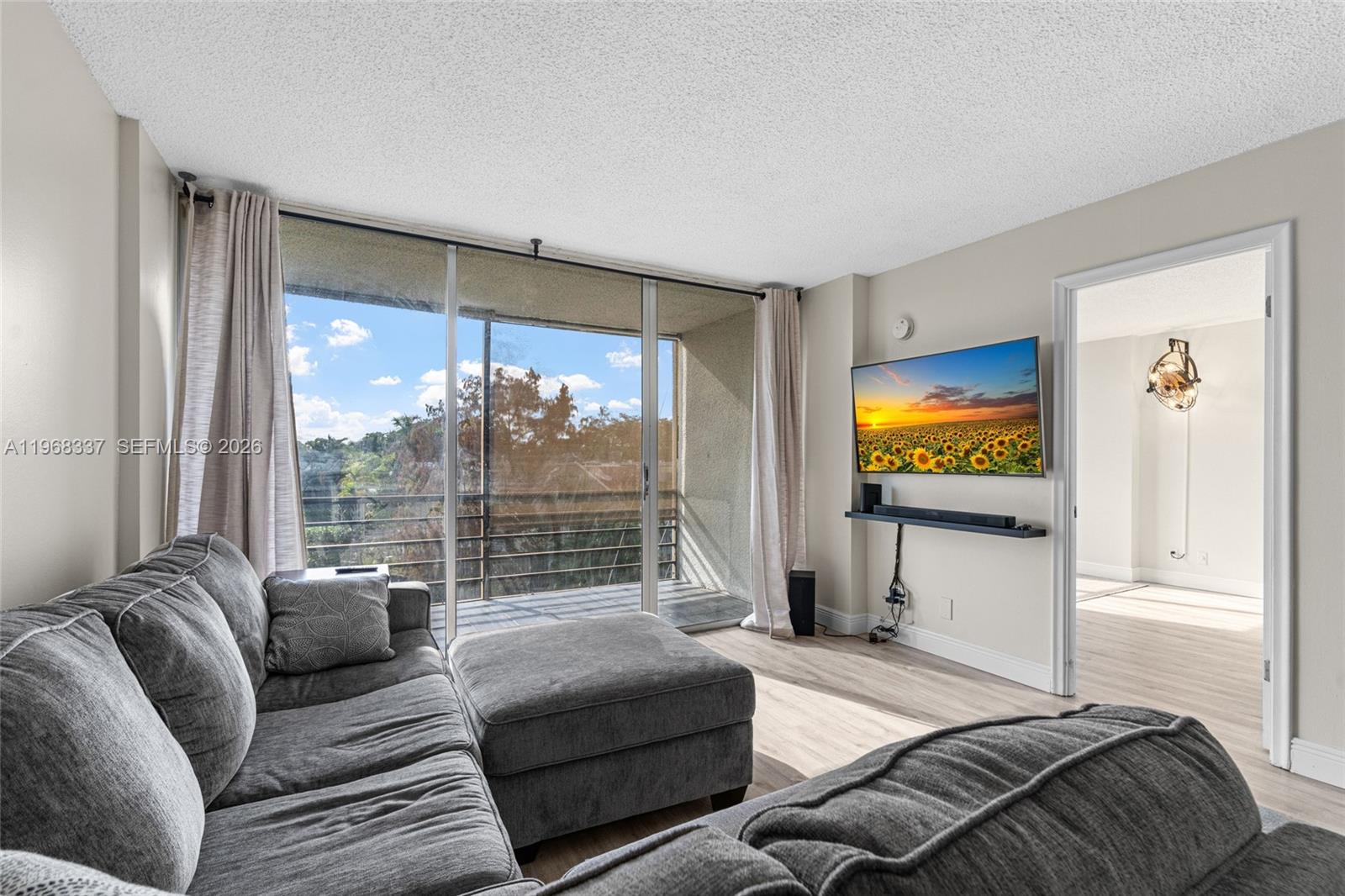 ROYAL PARK CONDO - Residential