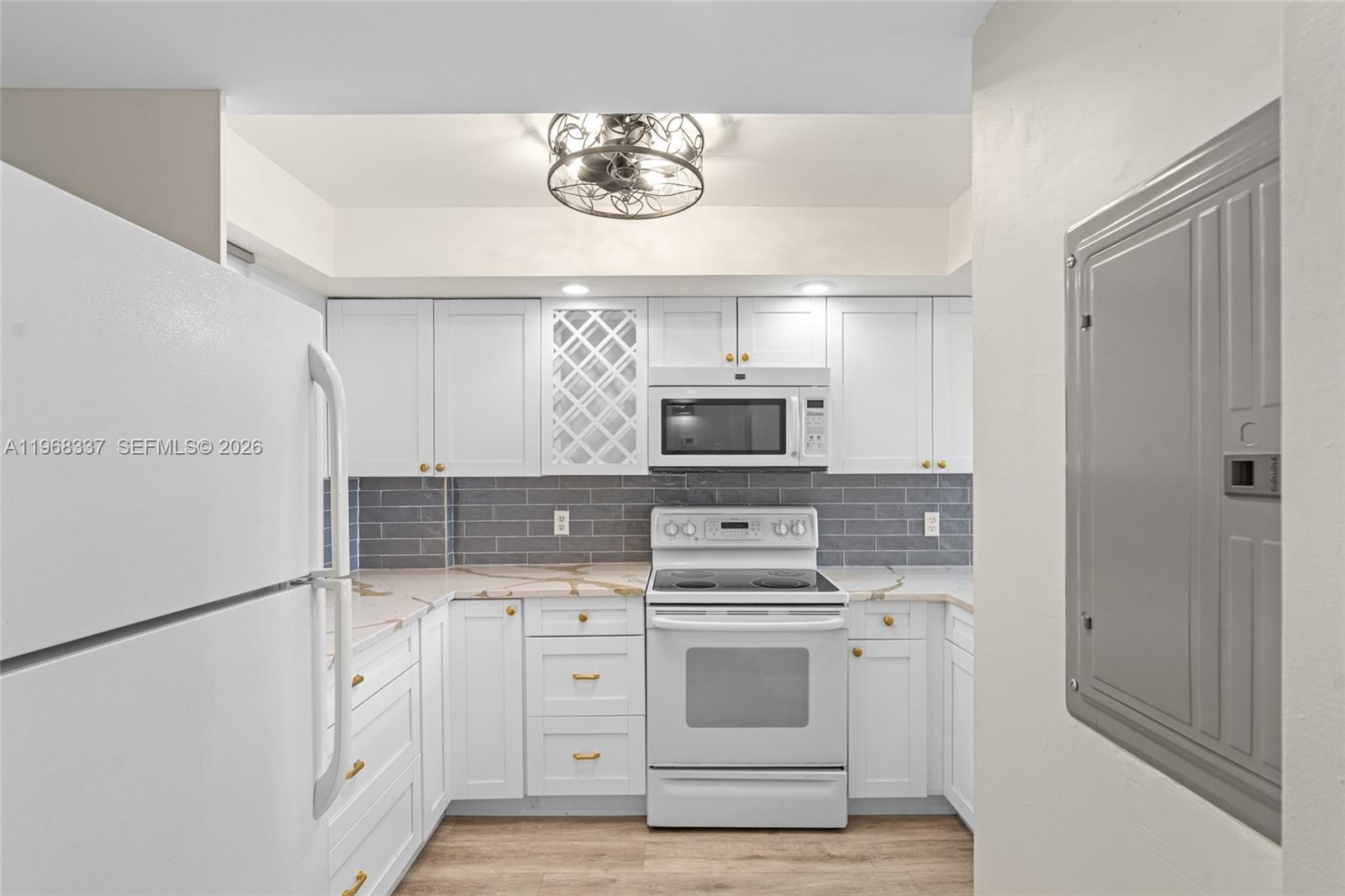 ROYAL PARK CONDO - Residential