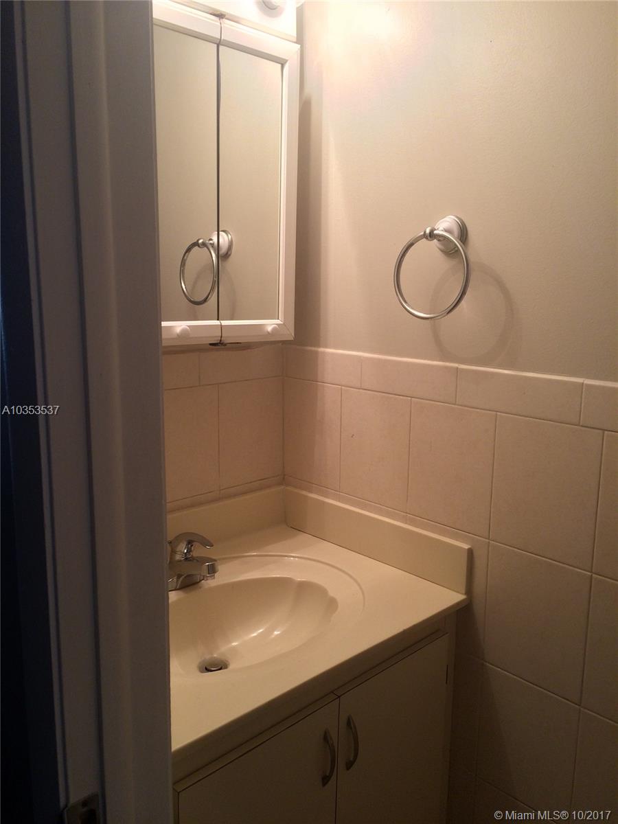 SANTAMARIA ESTATES CONDO - Residential Lease