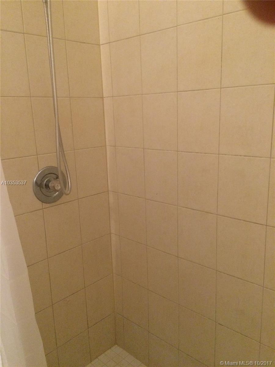 SANTAMARIA ESTATES CONDO - Residential Lease