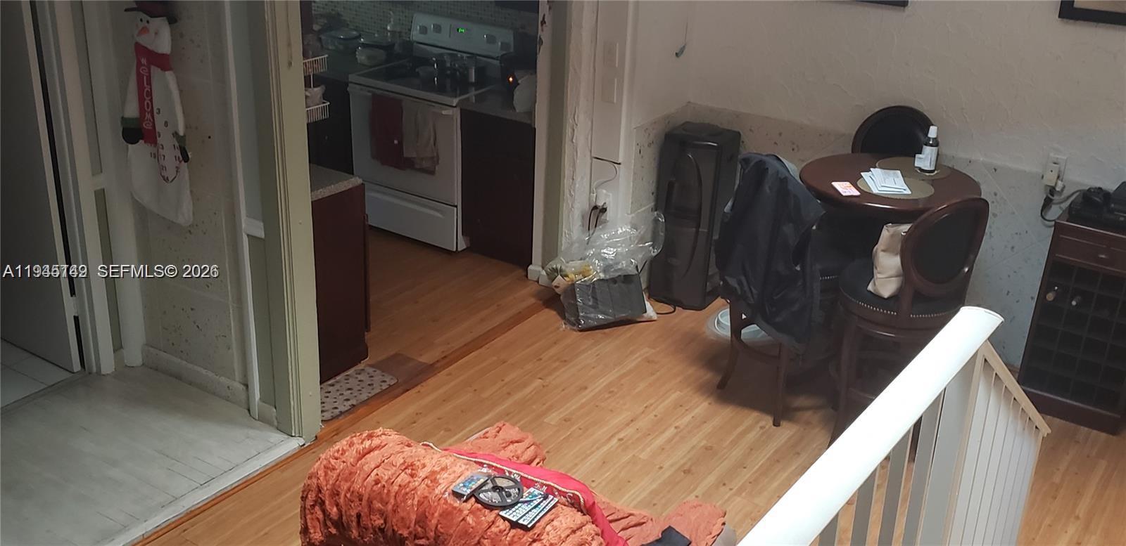 HILLS OF INVERRARY TRACT - Residential