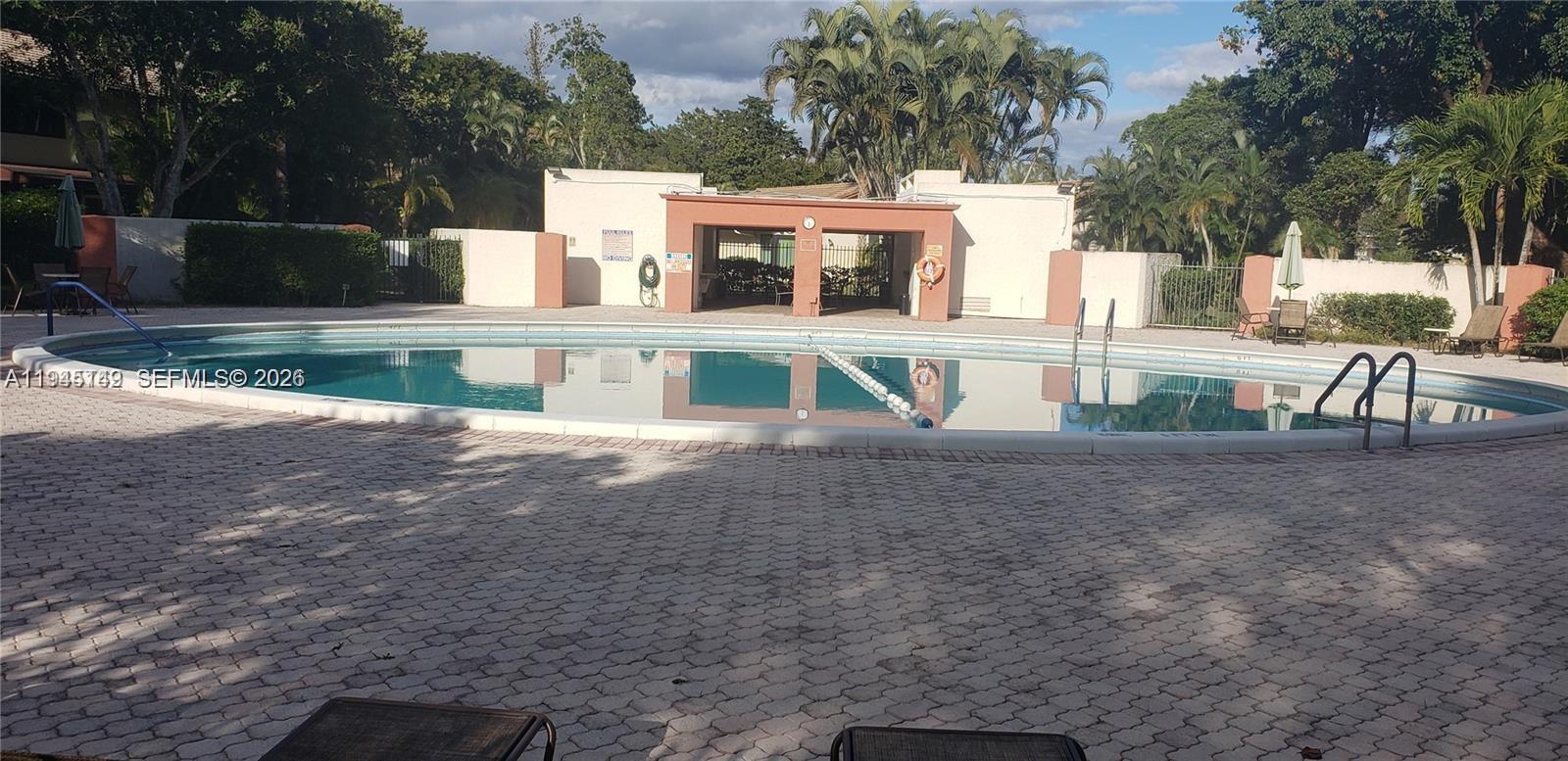 HILLS OF INVERRARY TRACT - Residential