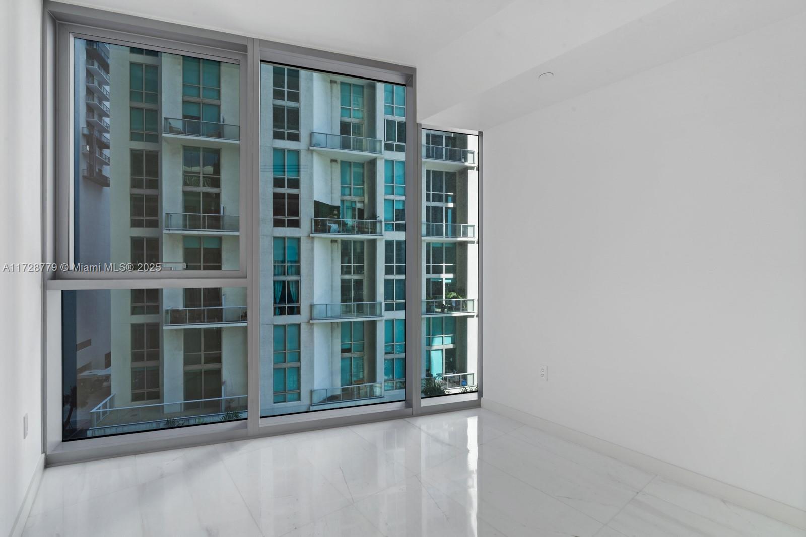 ASTON MARTIN CONDO - Residential