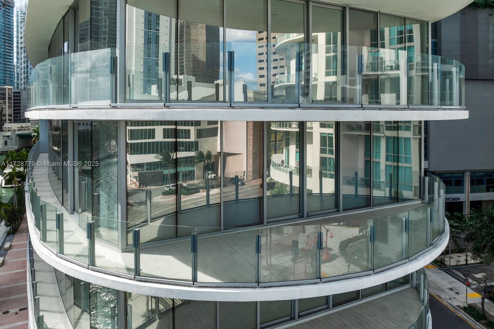 ASTON MARTIN CONDO - Residential