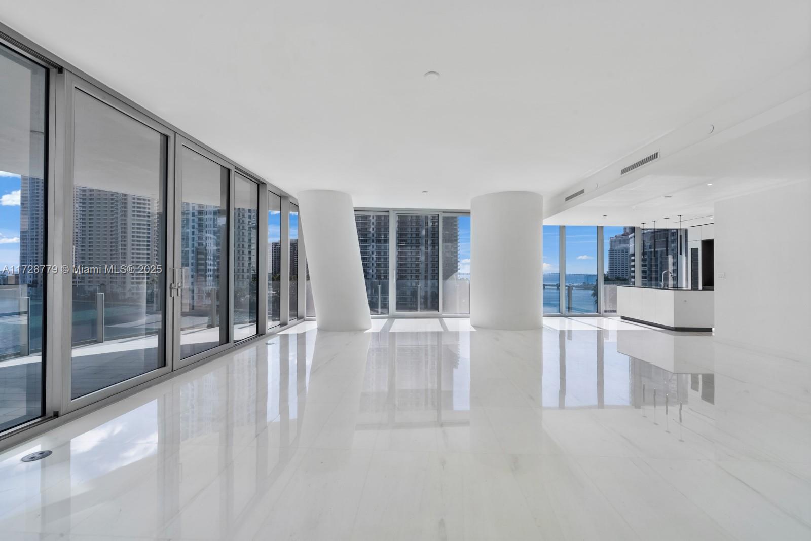 ASTON MARTIN CONDO - Residential