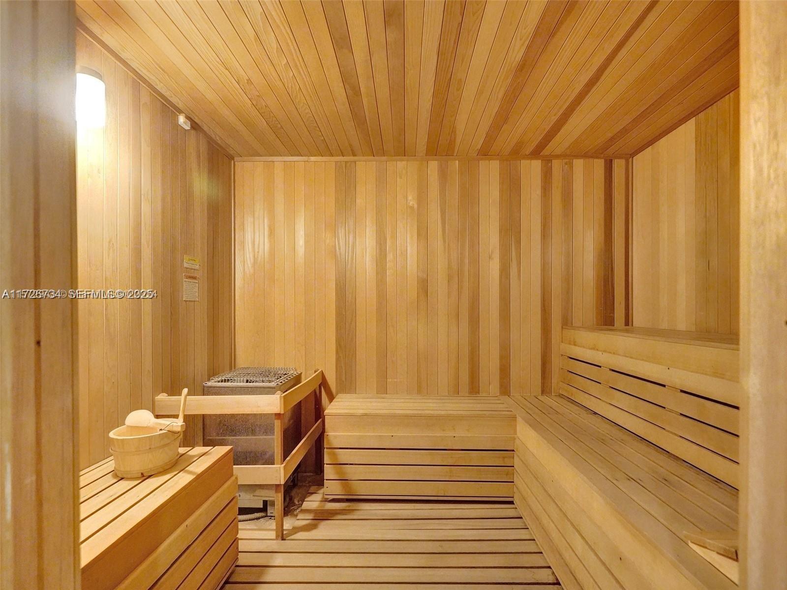 DIPLOMAT OCEANFRONT RESID - Residential