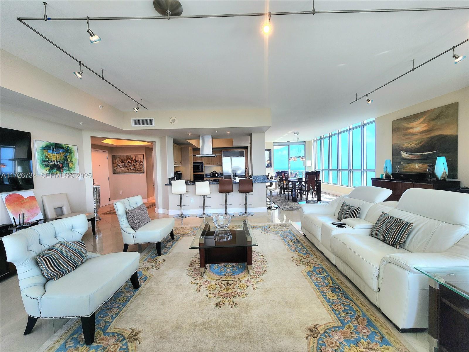 DIPLOMAT OCEANFRONT RESID - Residential