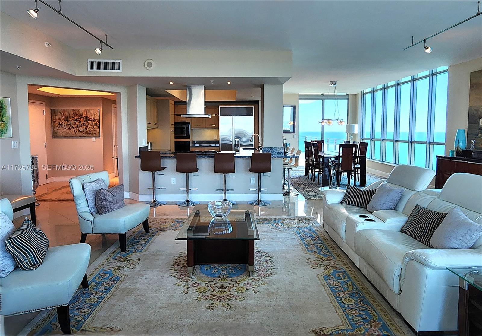 DIPLOMAT OCEANFRONT RESID - Residential