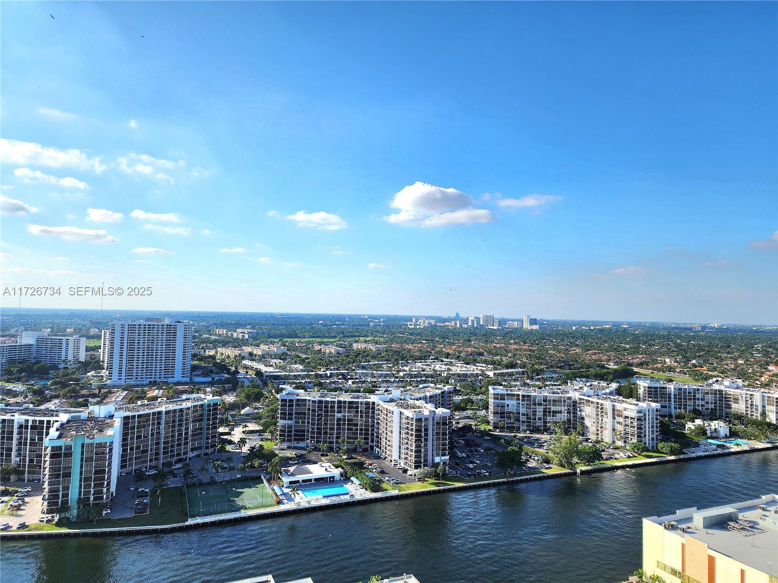 DIPLOMAT OCEANFRONT RESID - Residential