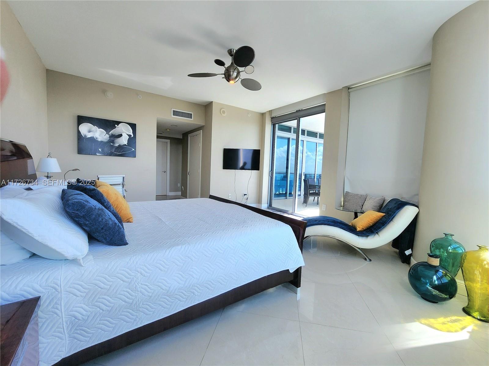 DIPLOMAT OCEANFRONT RESID - Residential
