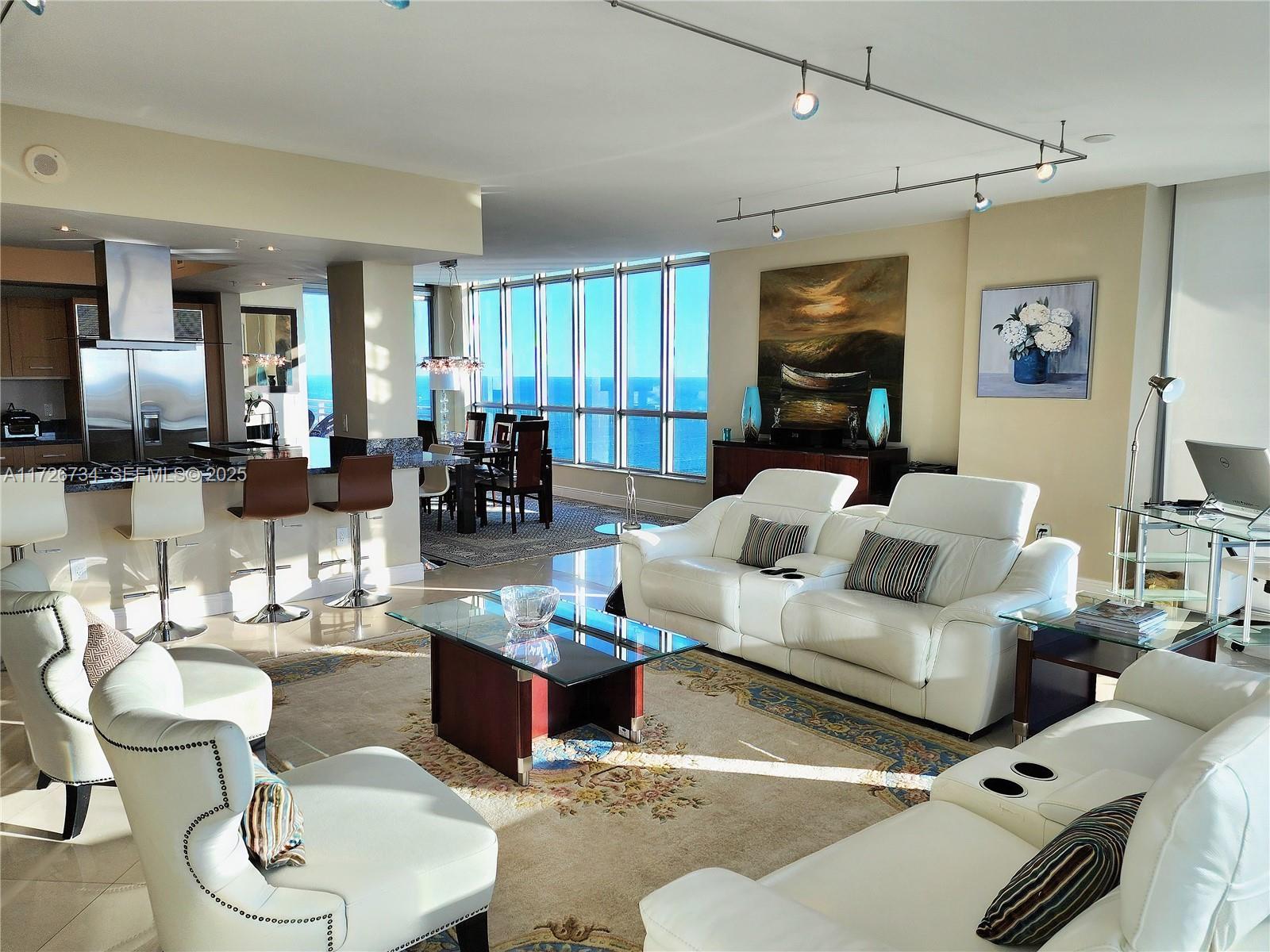 DIPLOMAT OCEANFRONT RESID - Residential