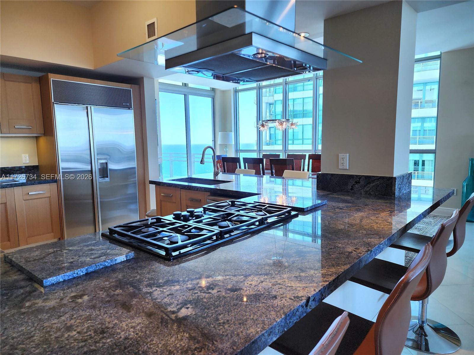 DIPLOMAT OCEANFRONT RESID - Residential